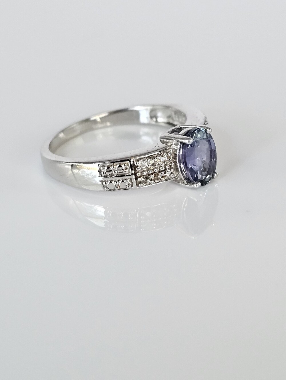Genuine Tanzanite & Diamond Ring Sterling Silver Size 8! - Picture 11 of 12